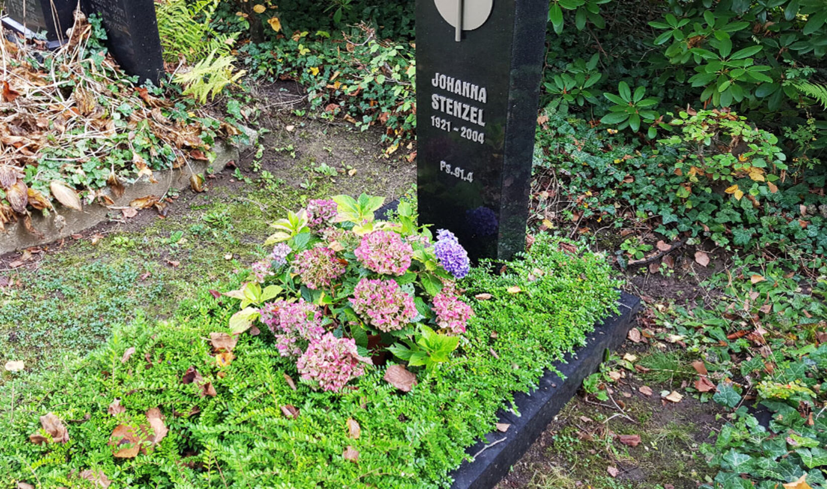 Stilvolle Grabsteine Referenz
