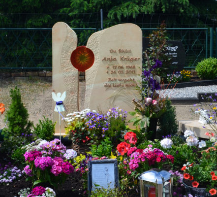 Gröbern Gemeinde Muldenstausee Friedhof Familiengrab Krüger