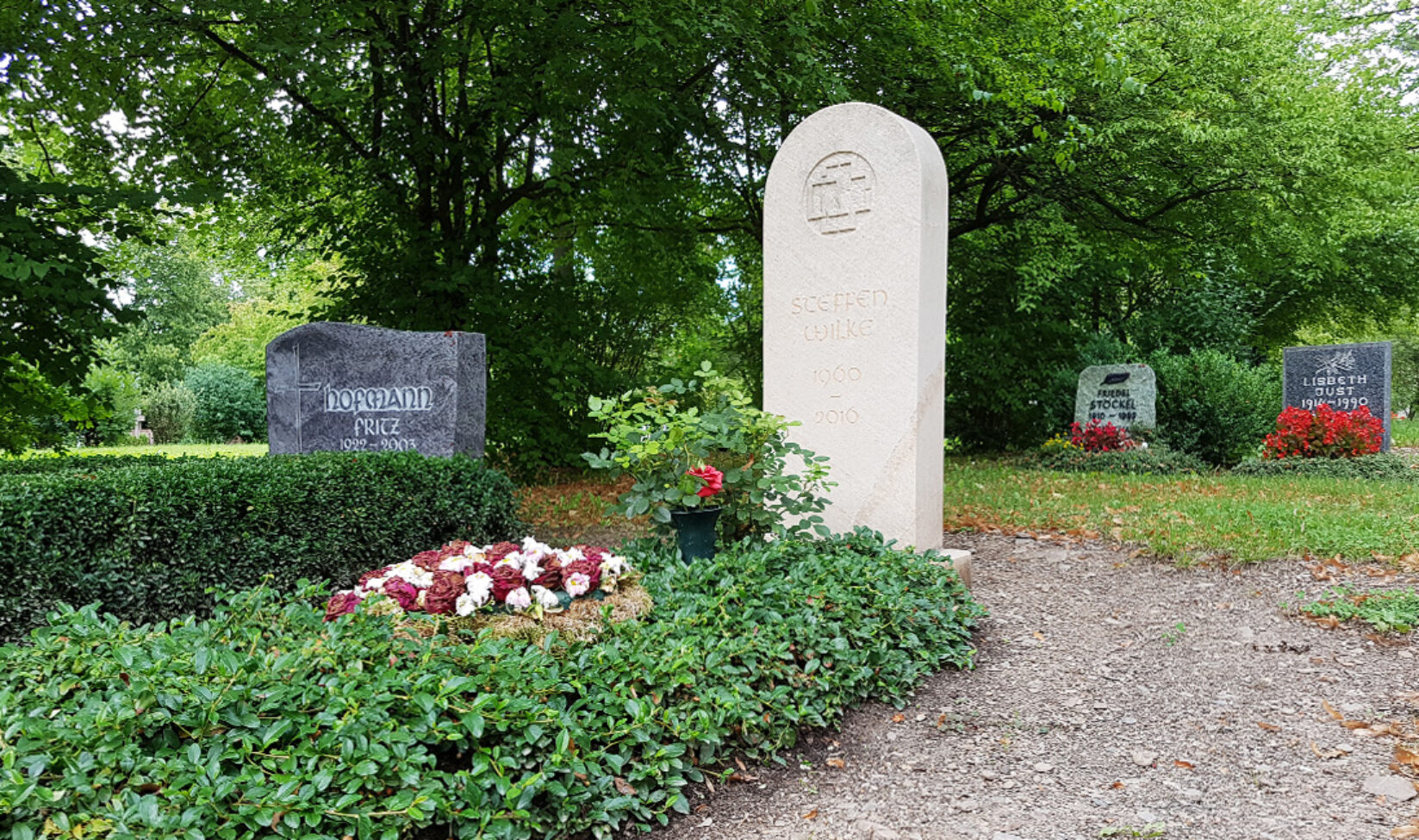 Stilvolle Grabsteine Referenz