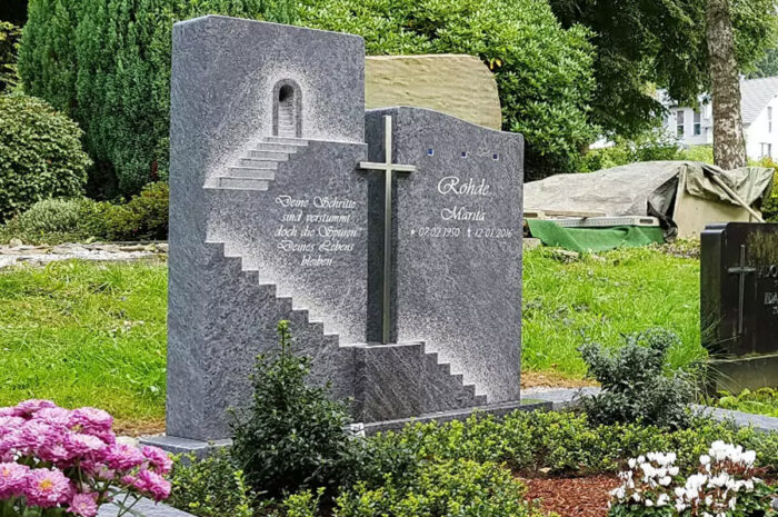 Doppelgrab-Grabstein-Kreuz-Granit
