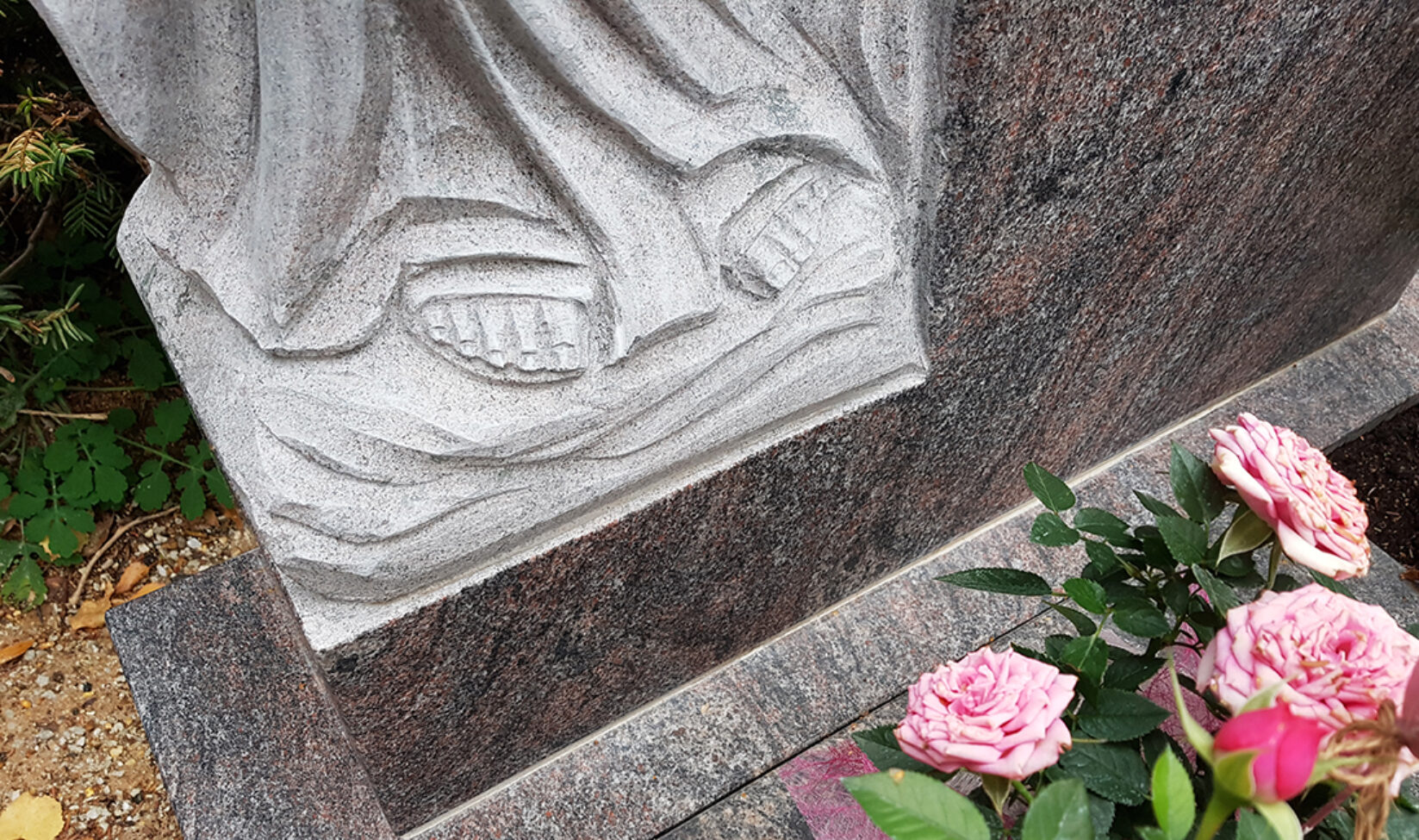 Stilvolle Grabsteine Referenz