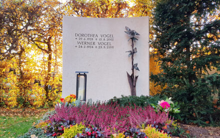 Vaterstetten Friedhof Familiengrabstein Vogel
