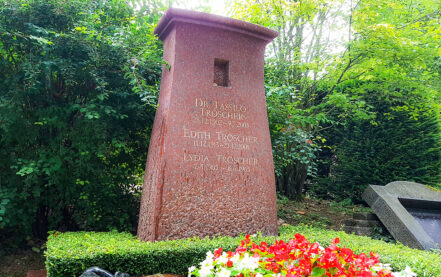 Wiesbaden Südfriedhof Familiengrabstein Tröscher