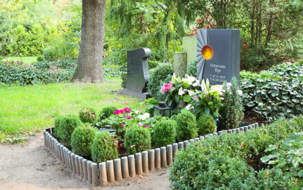 Halle Friedhof Trotha Einzelgrabstein Rip