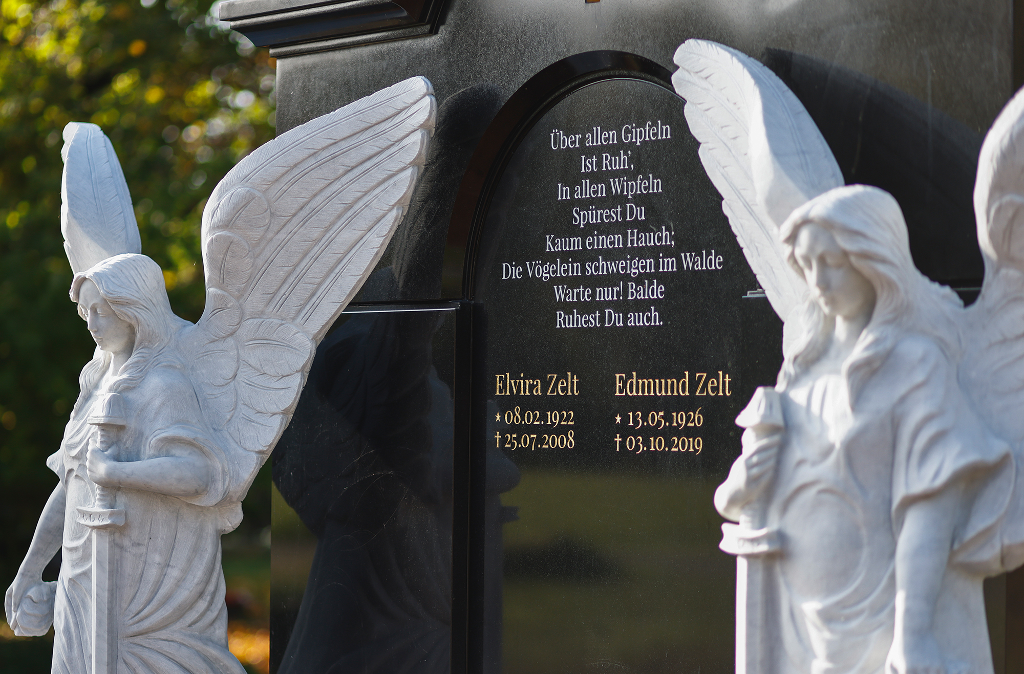 Grabvase Für Mutter Mit Spruch – 33 Cm, Schwarz Mit Goldener Beschriftung, Wetterfest Aus Kunststoff