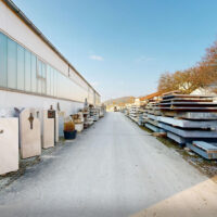 Blick in das Materiallager für unseren Naturstein