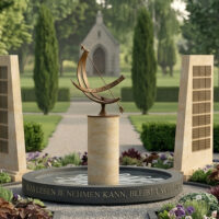 Gemeinschaftsgrabstätte mit Sonnenuhr im Detail