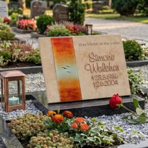 Grabplatten & Liegeplatten